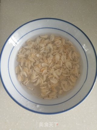 Healthy Vegetables: Leek and Shrimp Skin recipe