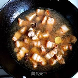 Braised Pork with Tiger Skin Egg recipe