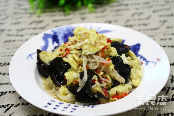 Scrambled Eggs with Enoki Mushroom recipe