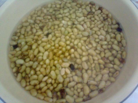 Peanuts Mixed with Green Beans recipe