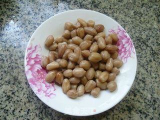 Toon Mixed with Peanut Kernels recipe