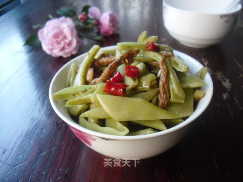 Stir-fried Shredded Pork with Sour Lentils recipe