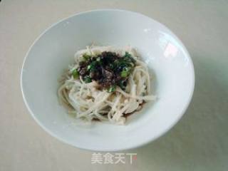 Enoki Mushroom with Scallion Oil recipe