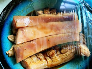 Grilled Pork Belly with Net Red recipe