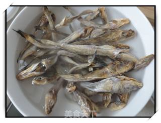 Stir-fried Small Fish with Green and Red Pepper recipe