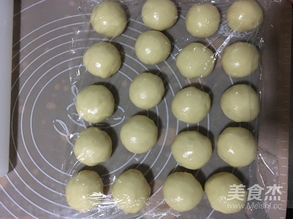 Egg Yolk Cake with Xue Mei Niang recipe