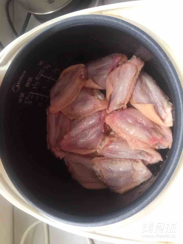 Super Simple Rice Cooker Salt Baked Chicken Wings recipe