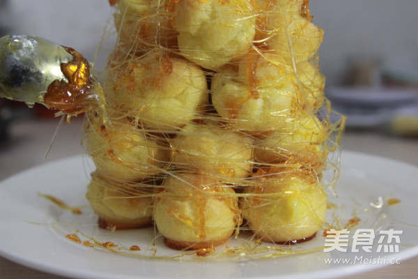 Caramel Golden Puff Tower recipe