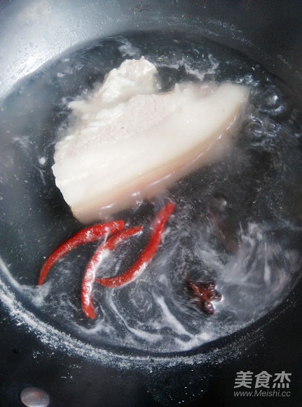 Stir-fried Dried Bamboo Shoots with Twice-cooked Pork recipe