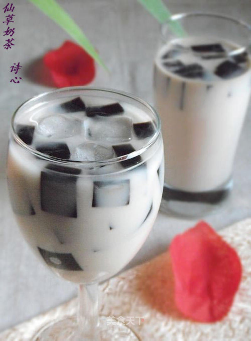 Cooling and Relieving Heat—xiancao Jelly Milk Tea
