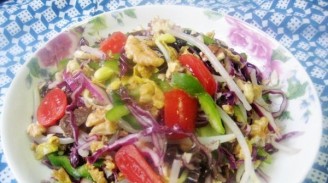 Colorful Shredded Walnut Salad recipe