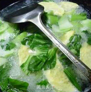 Green Vegetable Egg Dumpling Rice Cake Soup recipe