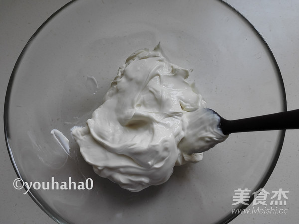 Sakura Yogurt Mousse recipe