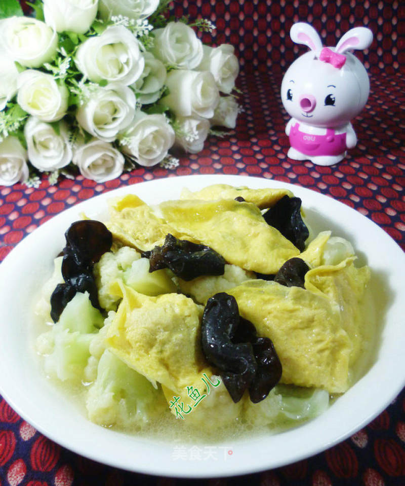 Black Fungus, Egg Dumplings and Cauliflower