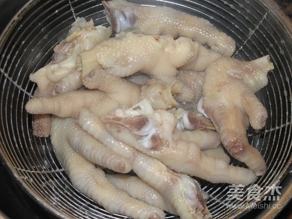 Lemon Soaked Chicken Feet recipe