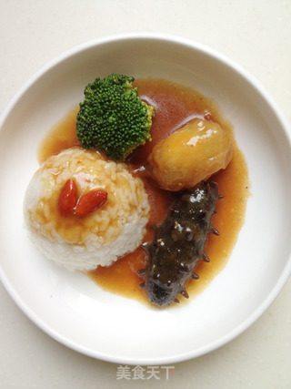 Braised Pigeon Eggs with Sea Cucumber and Wolfberry recipe