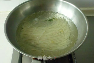 Spicy Rice Noodles recipe