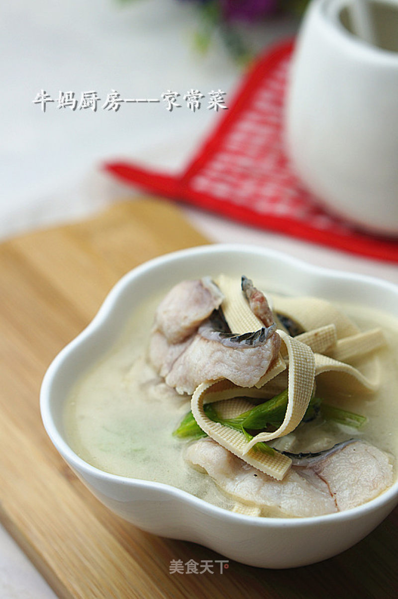 Bean Skin Fish Fillet Soup recipe