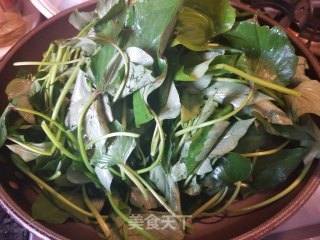 Stir-fried Potato Leaves with Shallots recipe
