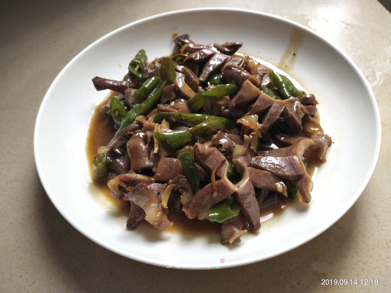 Stir-fried Duck Gizzards with Hot Pepper recipe