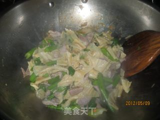 Fried Pork with Yuba recipe