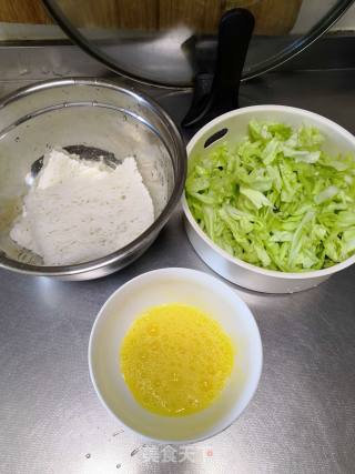 Stir-fried Rice Noodles with Cabbage recipe