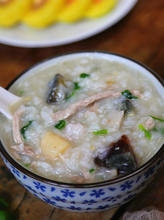 Congee with Scallops, Preserved Egg and Lean Meat recipe