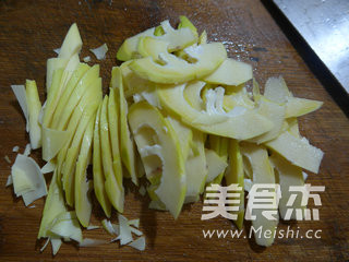 Stir-fried Noodles with Cabbage Egg and Bamboo Shoots recipe