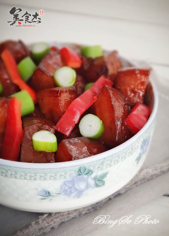 Braised Pork with Red Fermented Beancurd recipe