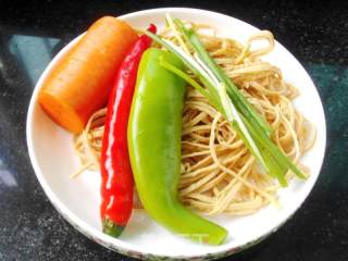 Tofu Skin Mixed with Three Shreds recipe