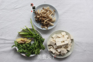 Crucian Carp, Tofu, Mushroom Soup recipe