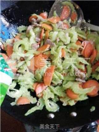 Bitter Gourd Carrot Slices recipe