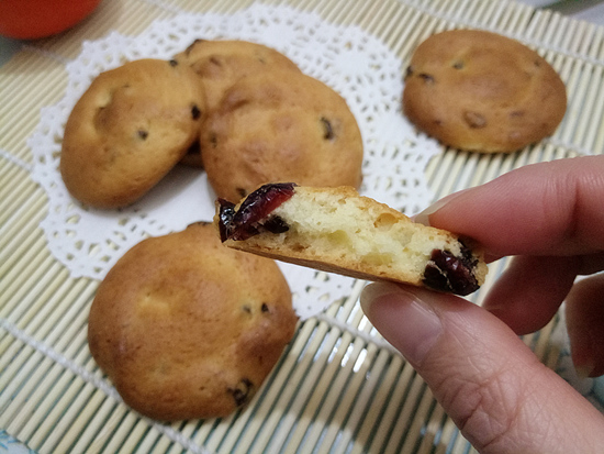 Cranberry Vanilla Cookies recipe