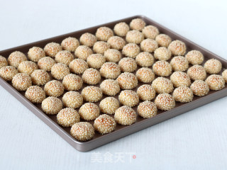 Sesame Baked Bun recipe