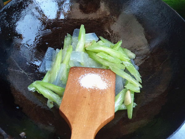 Celery Stir-fried Stew recipe