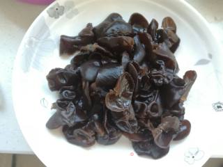 Broccoli with Fungus recipe