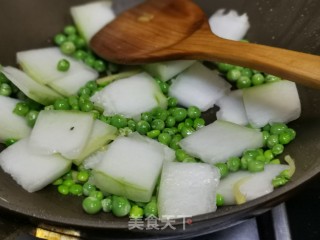 Braised Winter Melon with Shrimp and Fresh Shells recipe