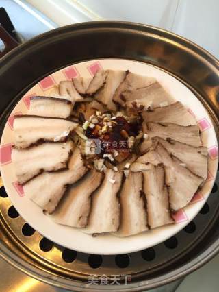 Sauerkraut Steamed Pork recipe