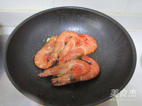Braised Prawns with Winter Bamboo Shoots and Mushrooms recipe