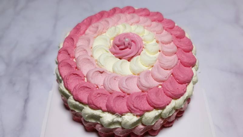 Gradient Decorated Cake recipe