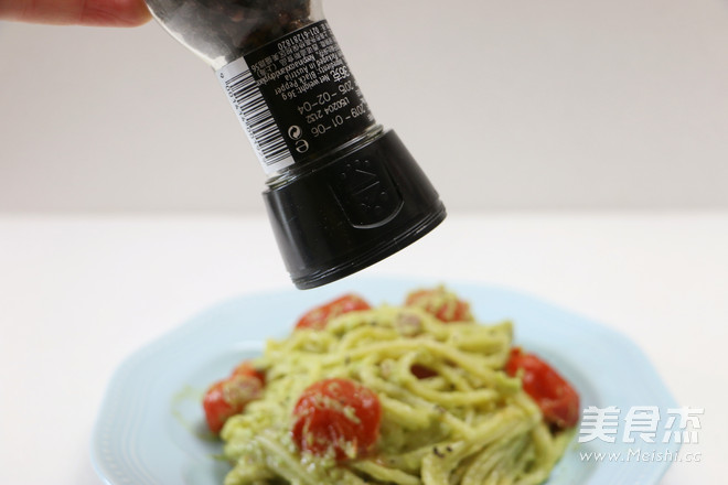 Pasta with Avocado recipe