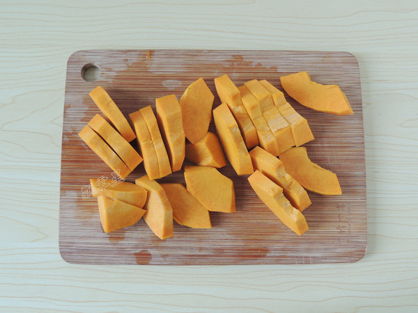 Pumpkin Hanami Mantou recipe