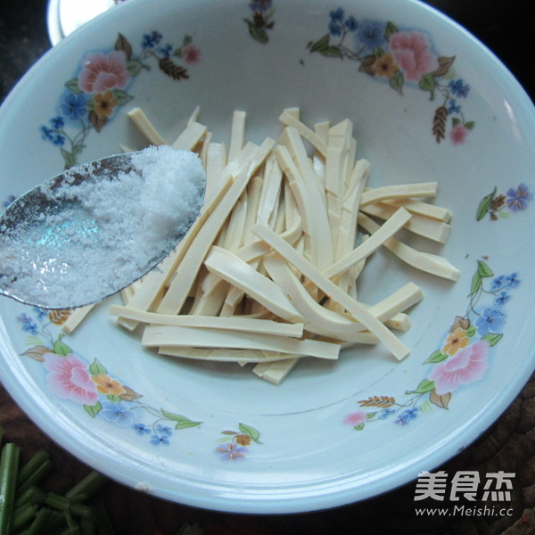 Tofu Shredded Celery recipe