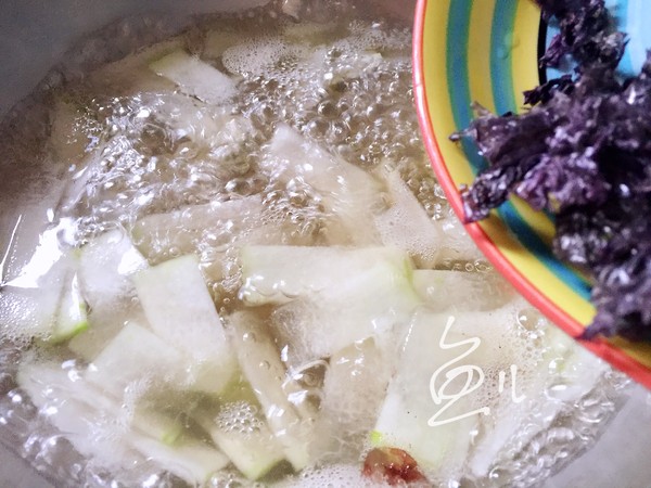 Winter Melon Seaweed Soup recipe