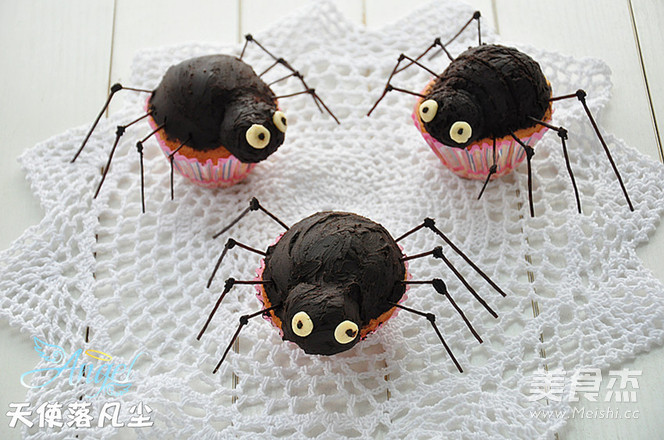 Halloween Spider Cup Cake recipe