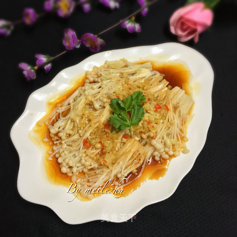 Steamed Enoki Mushrooms with Garlic recipe
