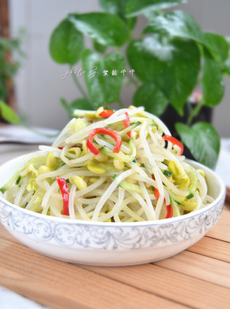 Cucumber with Bean Sprouts recipe