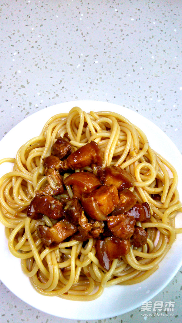 Taiwanese Braised Pork Sauce Noodles recipe