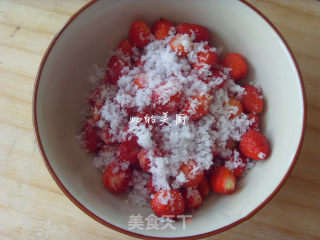 Homemade Strawberry Jam - The Taste of Spring recipe