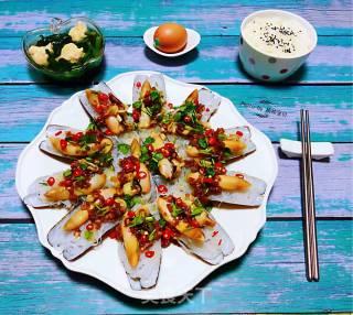 Steamed Razor Clams with Garlic Vermicelli recipe